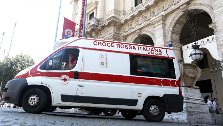 Coronavirusul se extinde. Două localități din Italia izolate, după ce șase persoane au fost contaminate. Oamenii sunt rugați să nu meargă la spital, ci să sune la 112 Coronavirusul se extinde. Două localități din Italia izolate, după ce șase persoane au fost contaminate. Oamenii sunt rugați să nu meargă la spital, ci să sune la 112