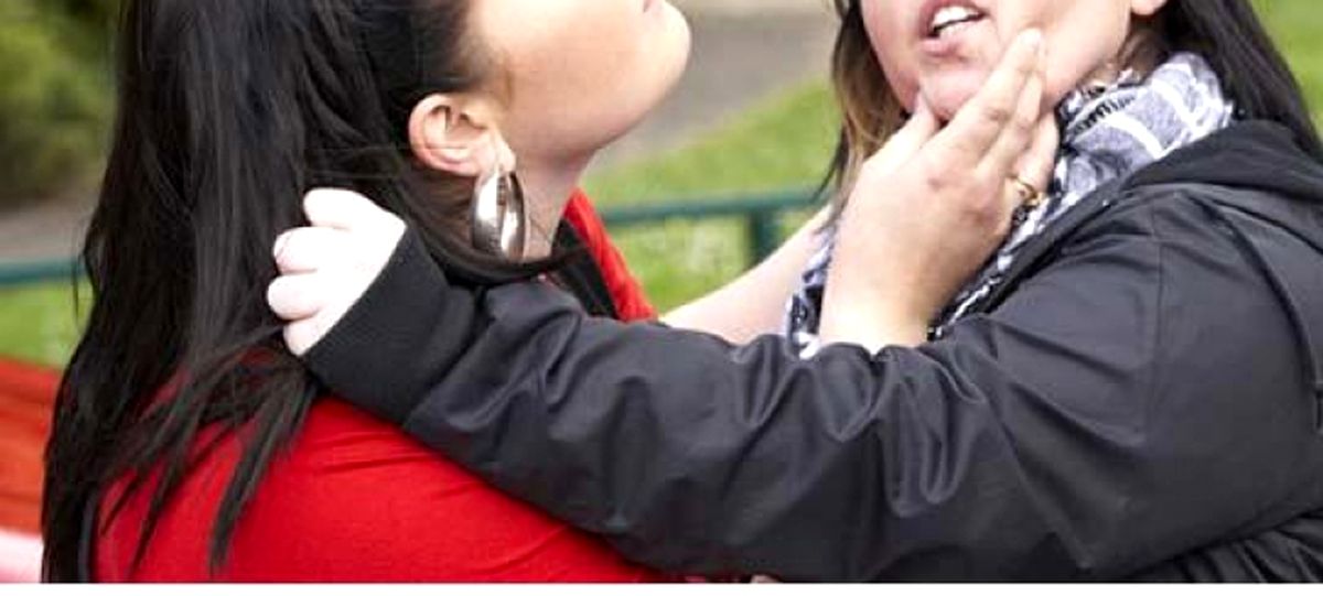 Agresorii profesorilor vor face închisoare de până la doi ani şi jumătate Agresorii profesorilor vor face închisoare de până la doi ani şi jumătate