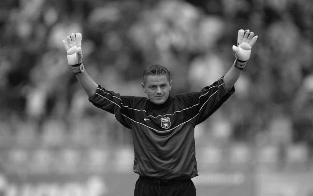 Fostul portar al echipei Steaua, Martin Tudor, s-a stins din viaţă la doar 43 de ani Fostul portar al echipei Steaua, Martin Tudor, s-a stins din viaţă la doar 43 de ani