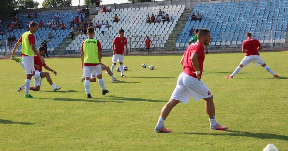 Condiţii pentru repornirea sportului . Fiecare sportiv trebuie să stea 14 zile în izolare, după care va fi testat. Cei negativi vor fi admişi în bazele de cantonament Condiţii pentru repornirea sportului . Fiecare sportiv trebuie să stea 14 zile în izolare, după care va fi testat. Cei negativi vor fi admişi în bazele de cantonament