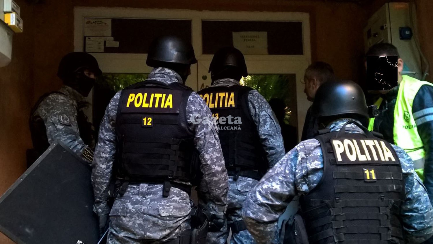Percheziţii în Scorniceşti, la persoane suspecte de evaziune fiscală cu piese auto, anvelope şi utilaje Percheziţii în Scorniceşti, la persoane suspecte de evaziune fiscală cu piese auto, anvelope şi utilaje