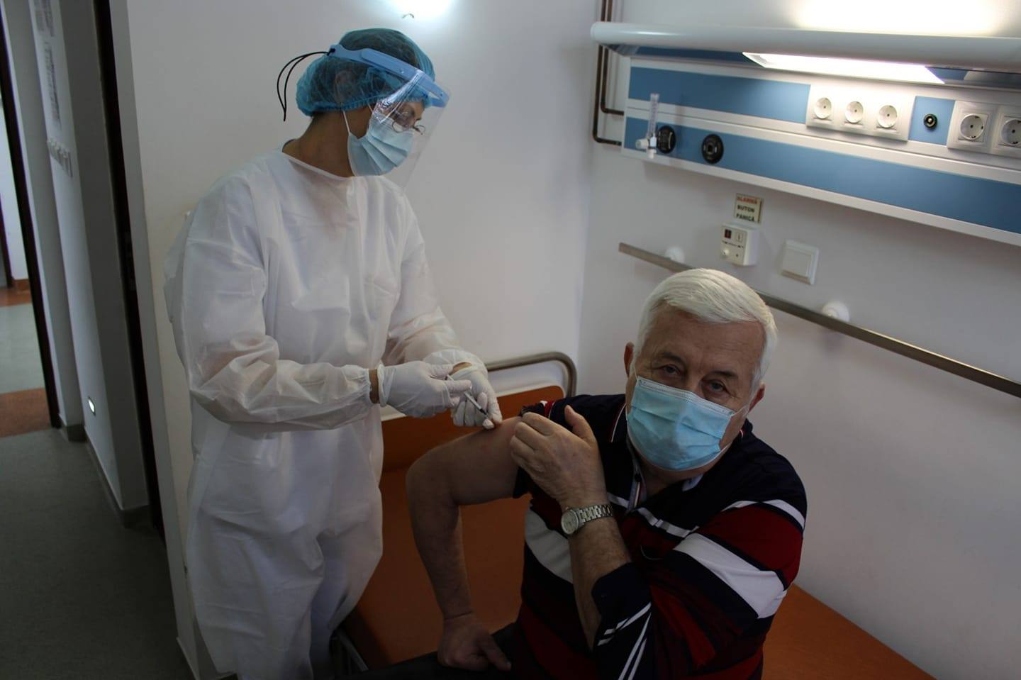 DSP Olt raportează alte 186 de vaccinări, dar şi o reacţie adversă. Ce simptome au acuzat cei care au prezentat reacţii