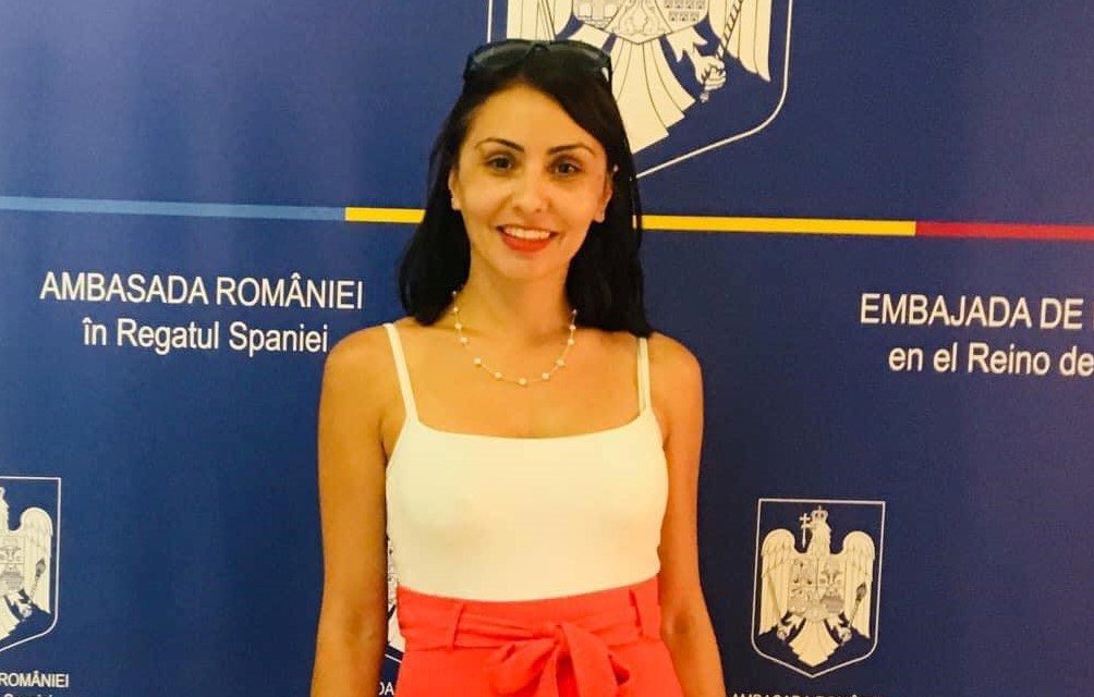 VIDEO. O slătineancă duce cultura românească în Spania. Moment special pregătit de ziua marelui poet Mihai Eminescu VIDEO. O slătineancă duce cultura românească în Spania. Moment special pregătit de ziua marelui poet Mihai Eminescu