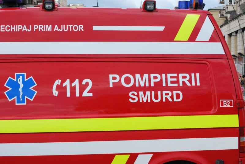 Bebeluş în stare gravă la spital, după ce a fost scufundat în apă la slujba de botez Bebeluş în stare gravă la spital, după ce a fost scufundat în apă la slujba de botez