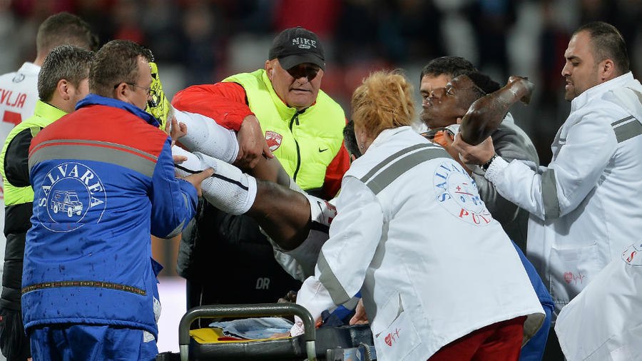Medicul de pe ambulanţă, care a intervenit în cazul fotbalistului Patrick Ekeng, condamnat la închisoare cu suspendare Medicul de pe ambulanţă, care a intervenit în cazul fotbalistului Patrick Ekeng, condamnat la închisoare cu suspendare