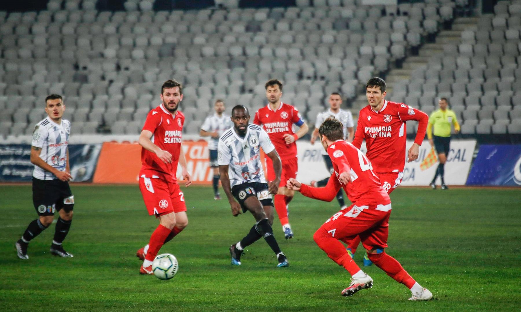 CSM Slatina-U Cluj, duel în prima rundă a play-out-ului. Meciul se joacă sâmbătă, 3 aprilie, pe „1 Mai” CSM Slatina-U Cluj, duel în prima rundă a play-out-ului. Meciul se joacă sâmbătă, 3 aprilie, pe „1 Mai”