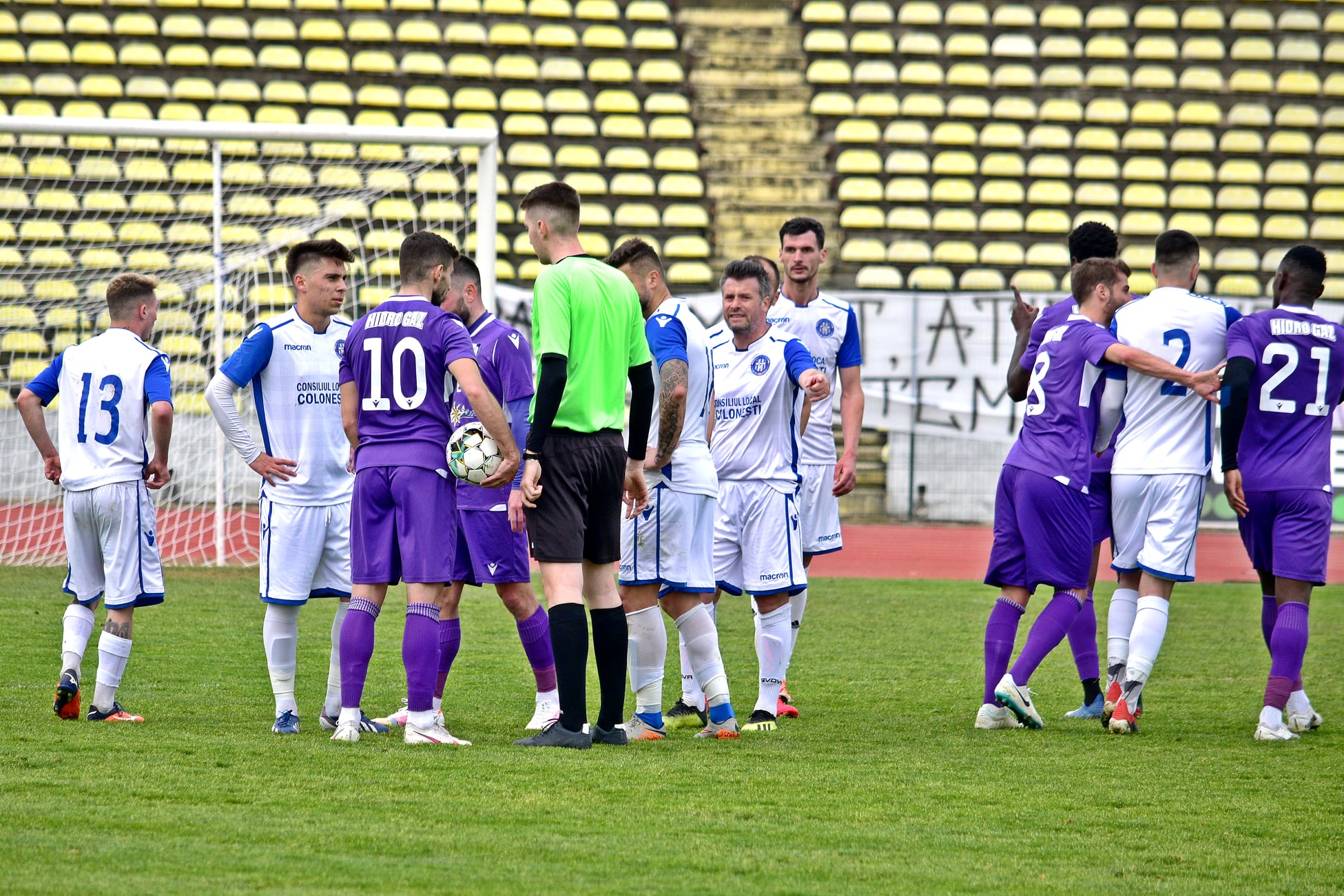 Vediţa Coloneşti a pierdut, dintr-un penalty, meciul din debutul stagiunii de primăvară Vediţa Coloneşti a pierdut, dintr-un penalty, meciul din debutul stagiunii de primăvară
