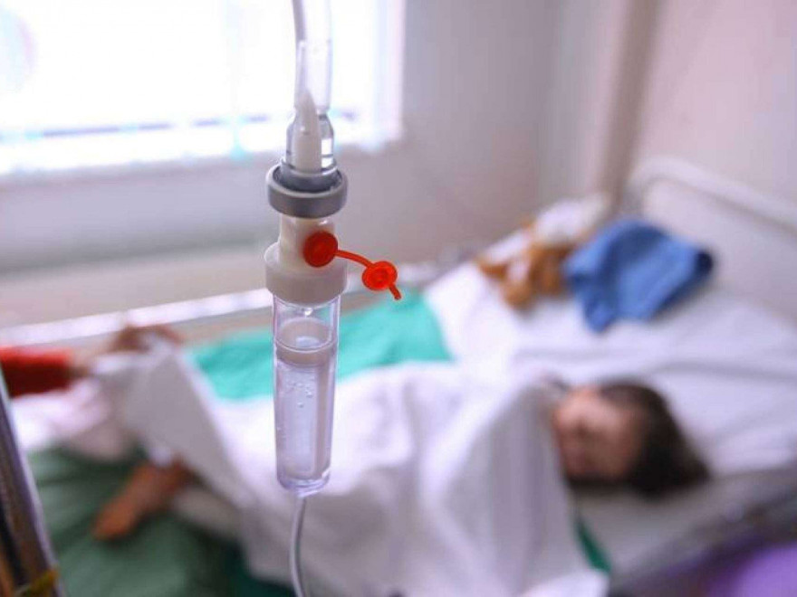 TRAGIC. A murit şi cel de-al treilea copil intoxicat cu o substanţă cu care se spală oile TRAGIC. A murit şi cel de-al treilea copil intoxicat cu o substanţă cu care se spală oile