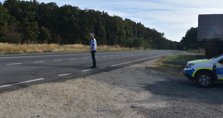 Un bărbat, din Craiova, prins cu 120 de km/h, pe DN 65, în localitatea Scorniceşti
