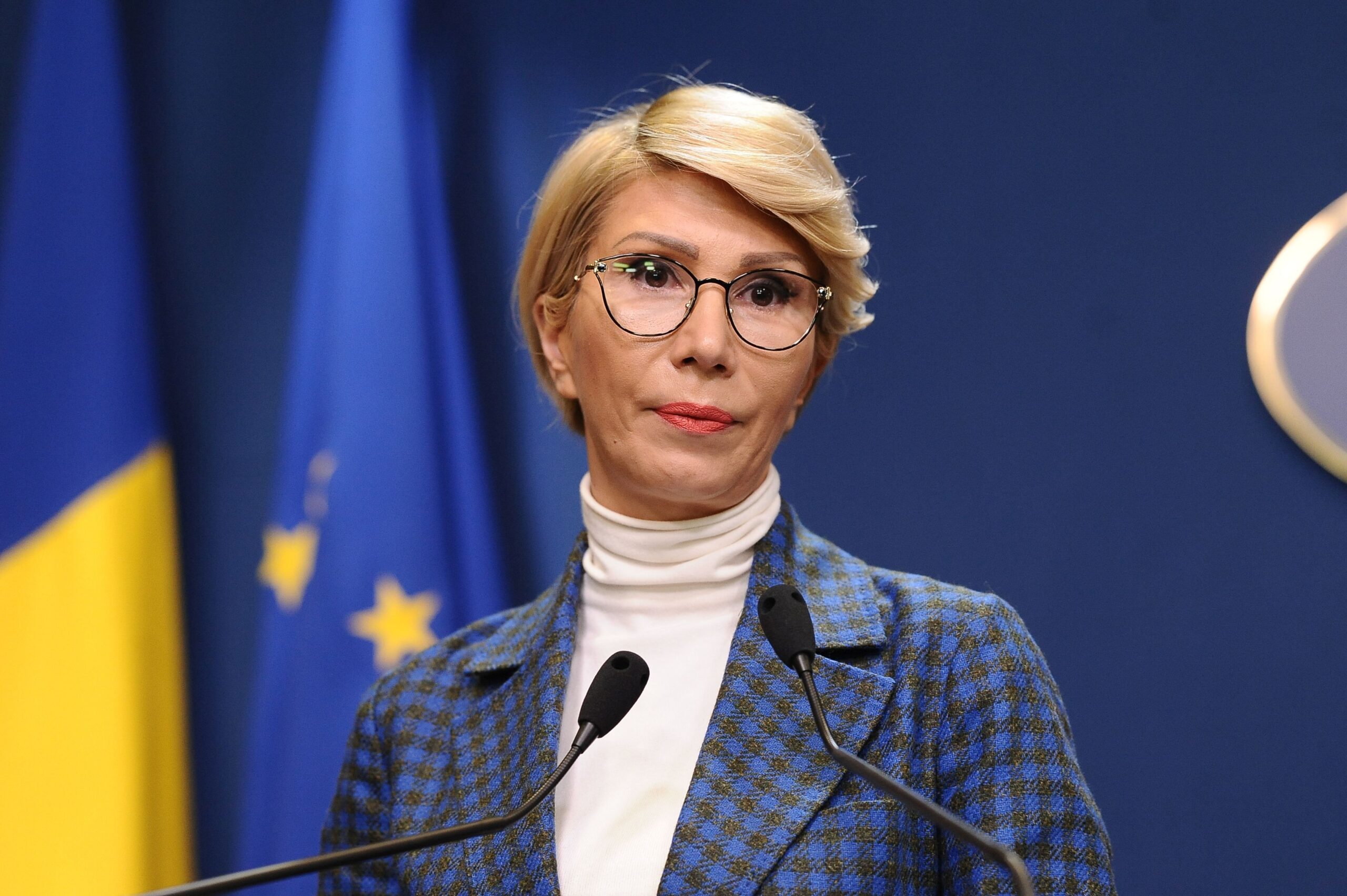 Ministrul Muncii şi Protecţiei Sociale, Raluca Turcan, vizită de lucru în Slatina Ministrul Muncii şi Protecţiei Sociale, Raluca Turcan, vizită de lucru în Slatina