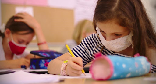 Ministrul Educației: Școlile rămân deschise și când incidenţa trece de 6 Ministrul Educației: Școlile rămân deschise și când incidenţa trece de 6