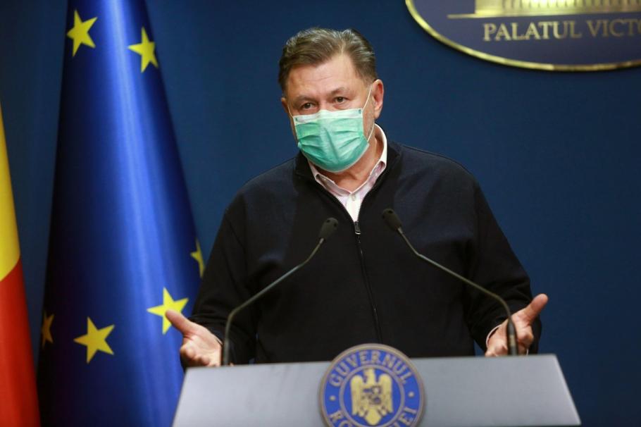 Măștile medicinale sau FFP2, obligatorii de SÂMBĂTĂ, în toate spațiile publice. „Cele textile sunt foarte puţin eficiente” Măștile medicinale sau FFP2, obligatorii de SÂMBĂTĂ, în toate spațiile publice. „Cele textile sunt foarte puţin eficiente”