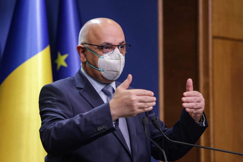 Testele de salivă ar putea fi scoase din școli. Raed Arafat: „Este posibil să ajungem să decidem să le oprim” Testele de salivă ar putea fi scoase din școli. Raed Arafat: „Este posibil să ajungem să decidem să le oprim”