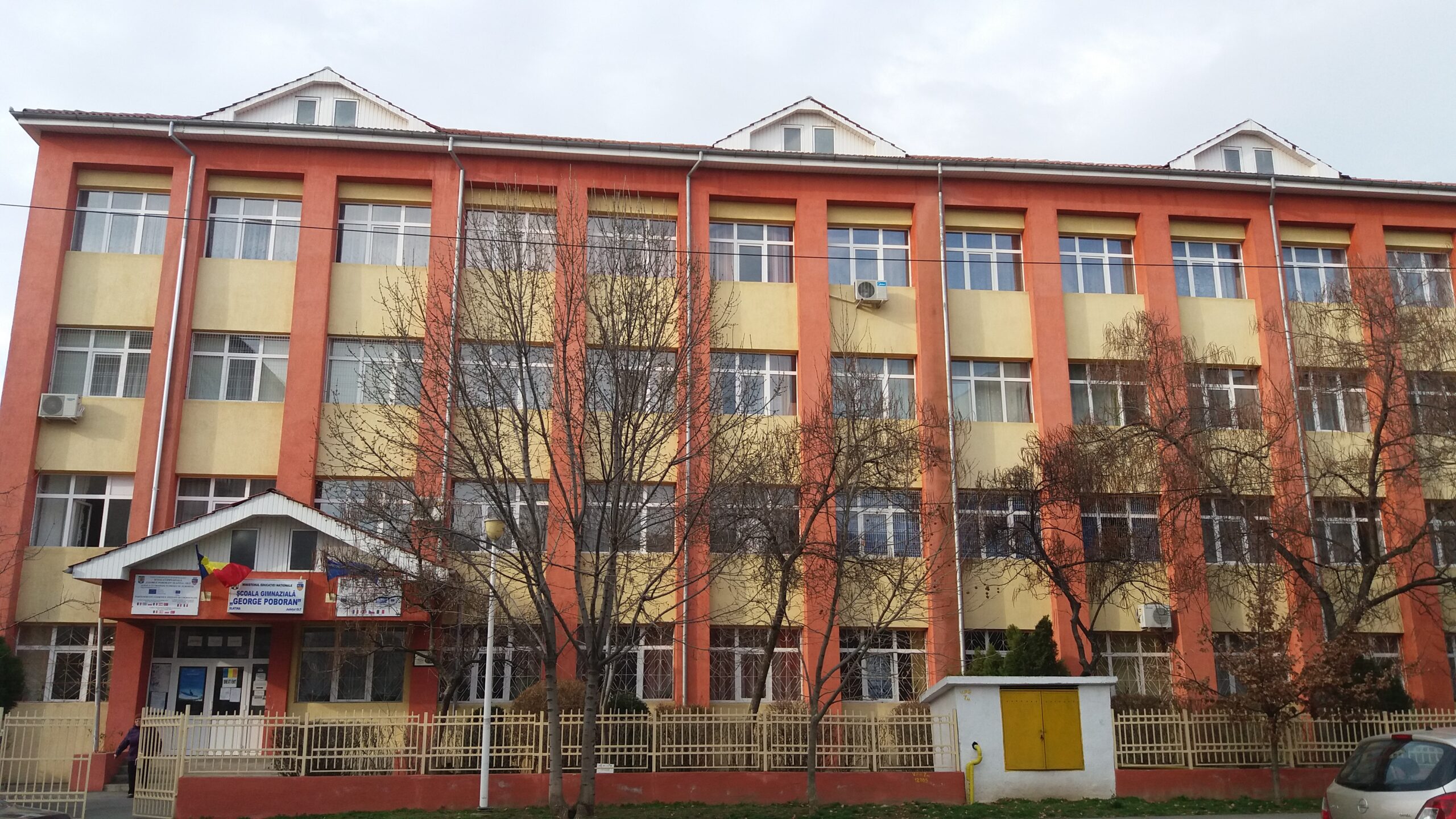 Elevii de la Şcoala „George Poboran”, din Slatina, în online toată săptămâna viitoare