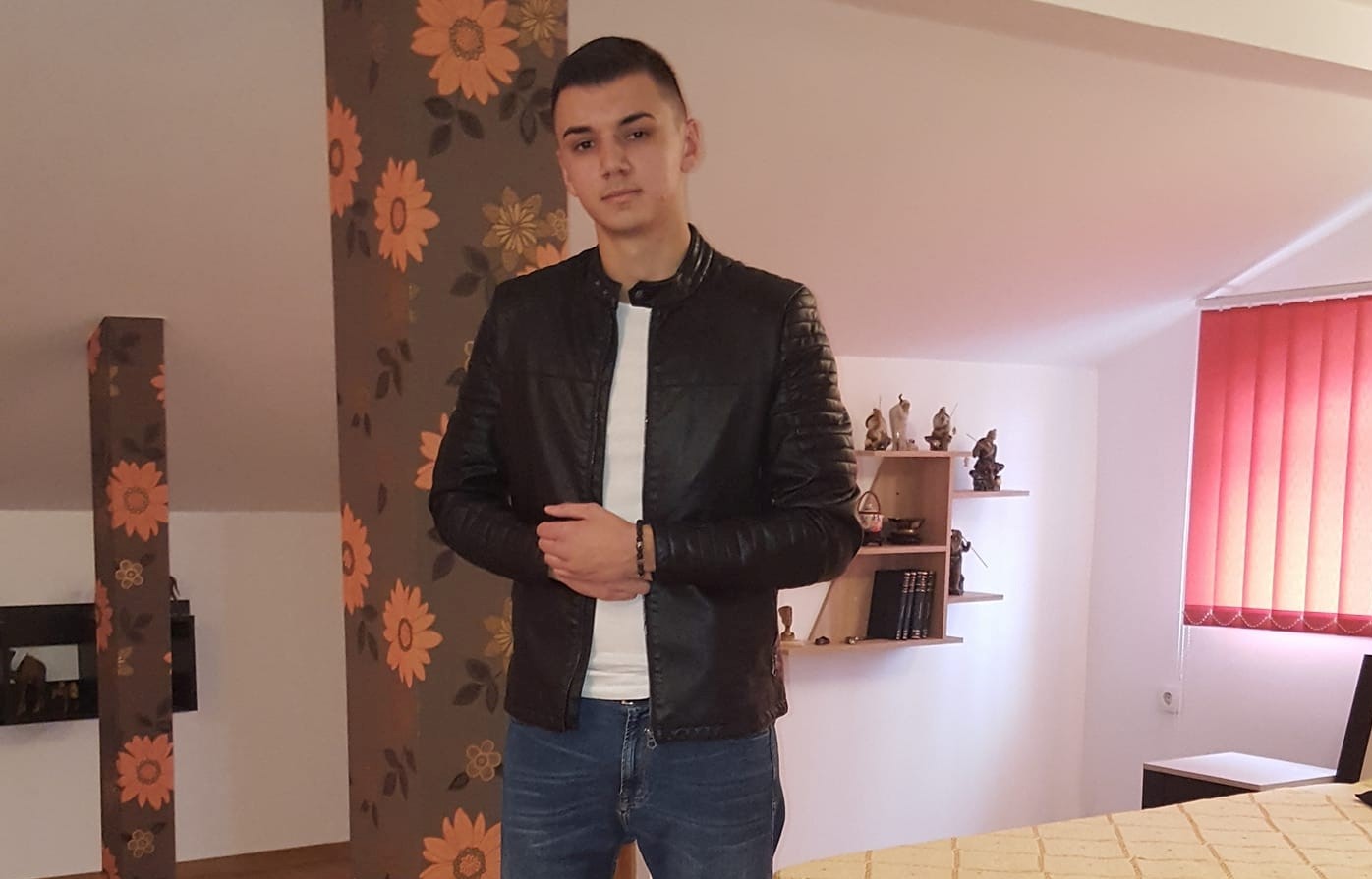 S-a stins din viaţă Cristian, băiatul de doar 23 de ani din Olt, care suferea de leucemie S-a stins din viaţă Cristian, băiatul de doar 23 de ani din Olt, care suferea de leucemie