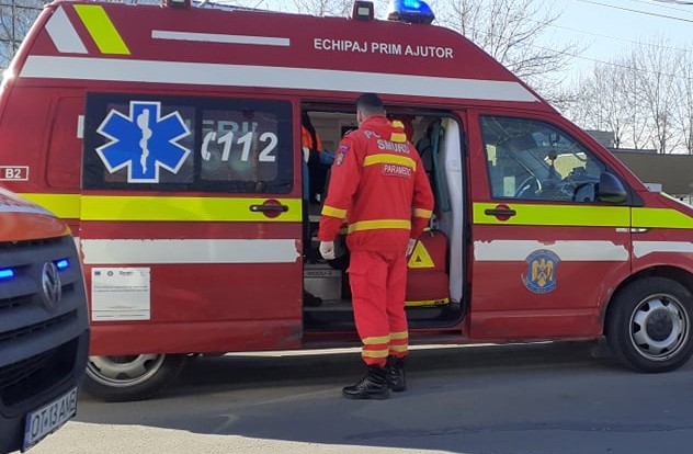 Ambulanţa Olt nu mai face faţă solicitărilor de testare Covid-19. Echipaje mixte ISU-DSP Olt vor testa la domiciliu, iar în weekend vor funcţiona două centre de testare Ambulanţa Olt nu mai face faţă solicitărilor de testare Covid-19. Echipaje mixte ISU-DSP Olt vor testa la domiciliu, iar în weekend vor funcţiona două centre de testare