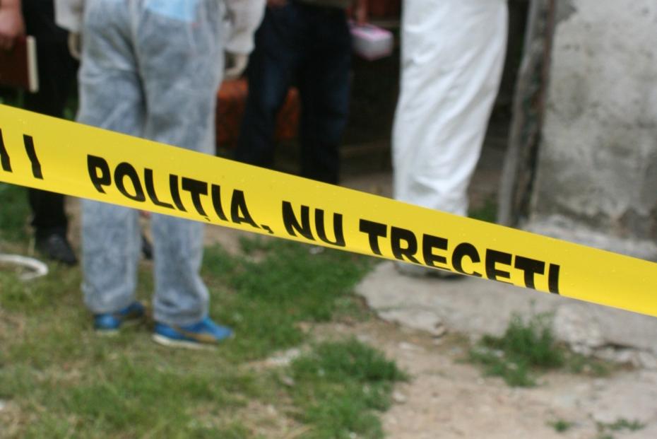 O femeie, mamă a trei copii, ucisă de fostul soț cu mai multe lovituri de cuțit O femeie, mamă a trei copii, ucisă de fostul soț cu mai multe lovituri de cuțit