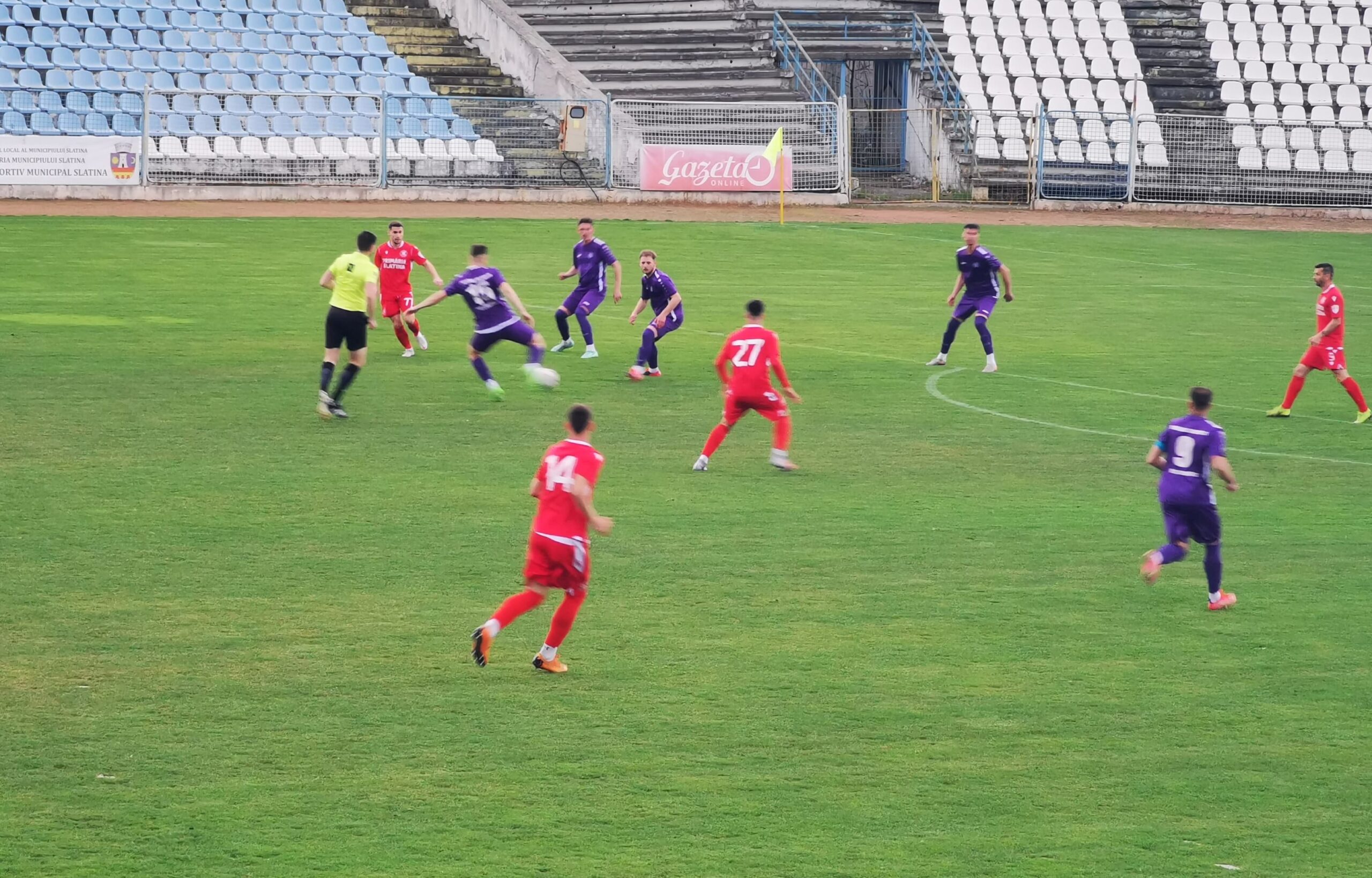 FOTO. CSM Slatina învinge Vediţa Coloneşti, în primul meci din play-off, şi se desprinde în clasament FOTO. CSM Slatina învinge Vediţa Coloneşti, în primul meci din play-off, şi se desprinde în clasament