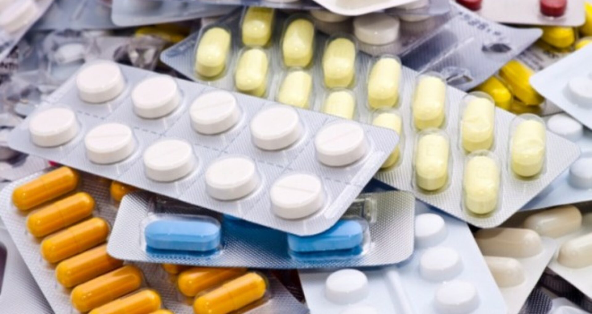 VIDEO. Oameni suferinzi, bolnavi de cancer, înşelaţi de mai multe site-uri care promovau vânzarea de medicamente VIDEO. Oameni suferinzi, bolnavi de cancer, înşelaţi de mai multe site-uri care promovau vânzarea de medicamente