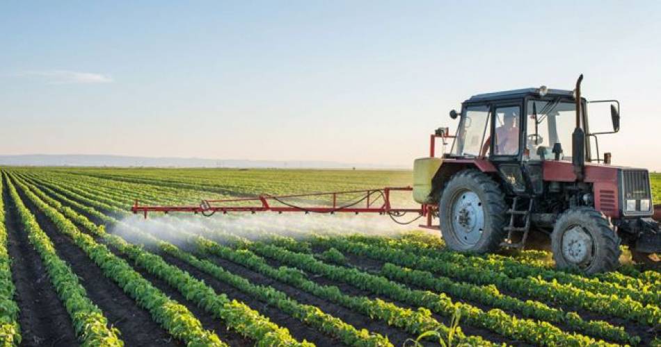 APIA Olt a emis acorduri pentru acciza la motorină pentru 1300 de fermieri. Oltenii, aşteptaţi să depună cererile de plată pentru a obţine subvenţia APIA Olt a emis acorduri pentru acciza la motorină pentru 1300 de fermieri. Oltenii, aşteptaţi să depună cererile de plată pentru a obţine subvenţia