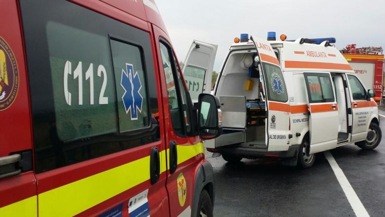 O fetiţă de 10 ani, din Balş, lovită de maşină în Craiova. Copila a fost transportată la spital O fetiţă de 10 ani, din Balş, lovită de maşină în Craiova. Copila a fost transportată la spital