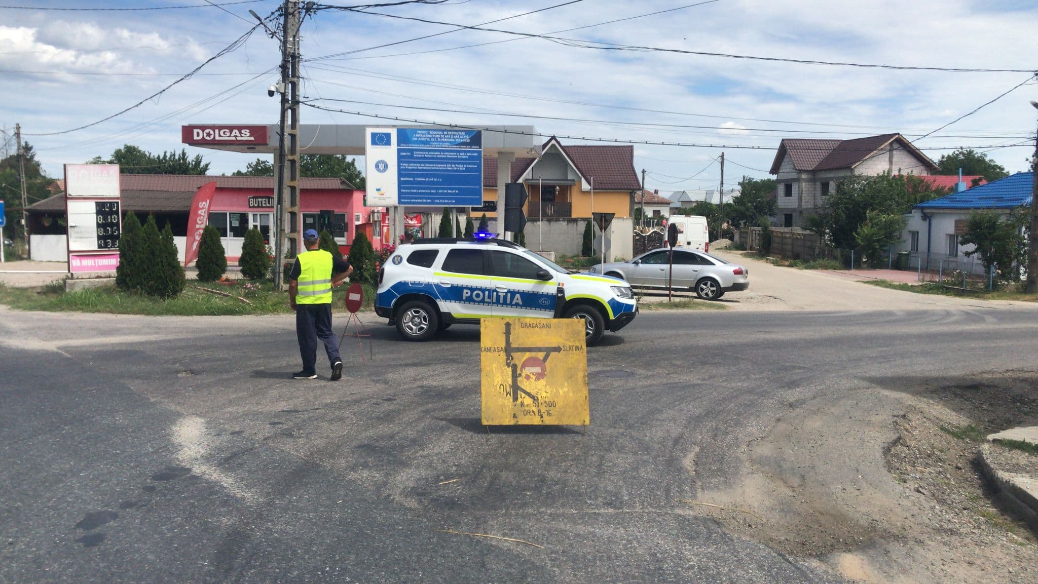 Sector de drum închis în Piatra-Olt. Restricţii de trafic şi între Slătioara şi Piatra-Olt. „Recomadăm şoferilor să manifeste răbdare” Sector de drum închis în Piatra-Olt. Restricţii de trafic şi între Slătioara şi Piatra-Olt. „Recomadăm şoferilor să manifeste răbdare”