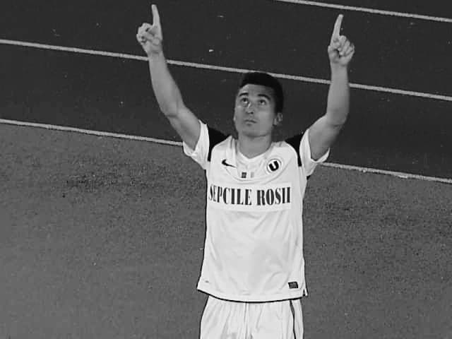 S-a stins din viaţă, la doar 40 de ani, Florin Hidişan. Fostul fotbalist lupta cu o formă agresivă de cancer S-a stins din viaţă, la doar 40 de ani, Florin Hidişan. Fostul fotbalist lupta cu o formă agresivă de cancer