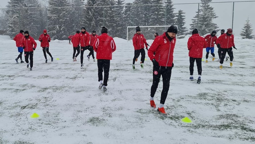 CSM Slatina a urcat la munte. 23 de jucători, în lotul pentru stagiul centralizat CSM Slatina a urcat la munte. 23 de jucători, în lotul pentru stagiul centralizat