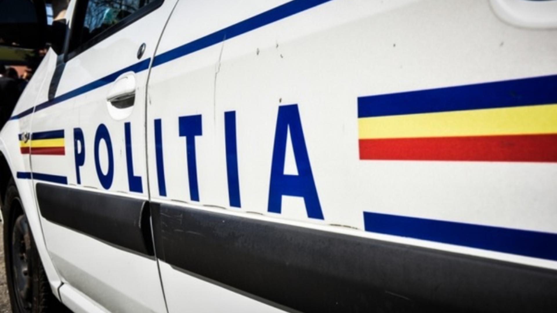 VIDEO. Craiovean, reţinut pentru tentativă de viol. Tânăra a fost constrânsă să întreţină relaţii sexuale, într-o maşină VIDEO. Craiovean, reţinut pentru tentativă de viol. Tânăra a fost constrânsă să întreţină relaţii sexuale, într-o maşină