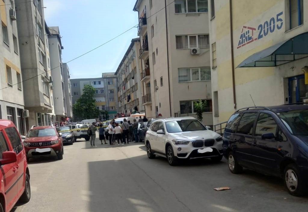 FOTO. Crimă în Slatina. O femeie a fost ucisă într-un bloc din zona Zahana FOTO. Crimă în Slatina. O femeie a fost ucisă într-un bloc din zona Zahana
