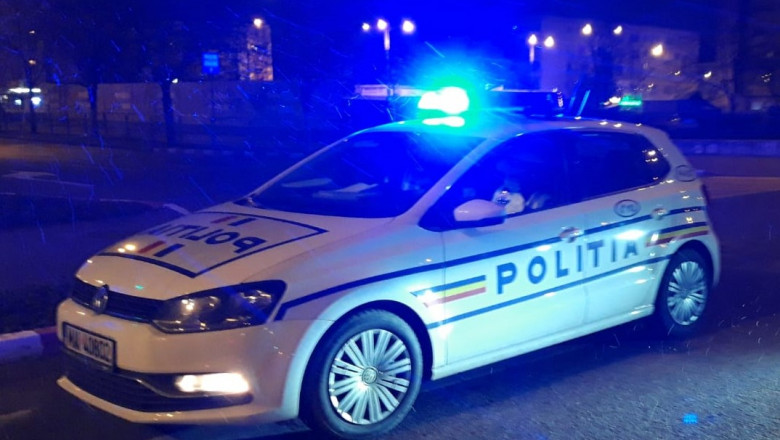 Adolescent, din Olt, la volan fără permis, urmărit de poliţişti pe raza mai multor localităţi Adolescent, din Olt, la volan fără permis, urmărit de poliţişti pe raza mai multor localităţi