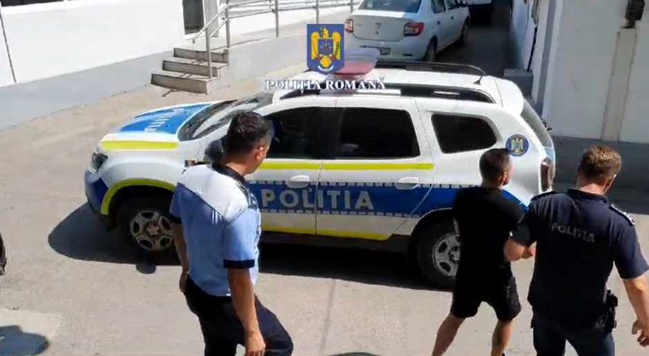 Un tânăr, din Slatina, a furat o maşină şi a plecat la plimbare prin oraş, fără permis de conducere