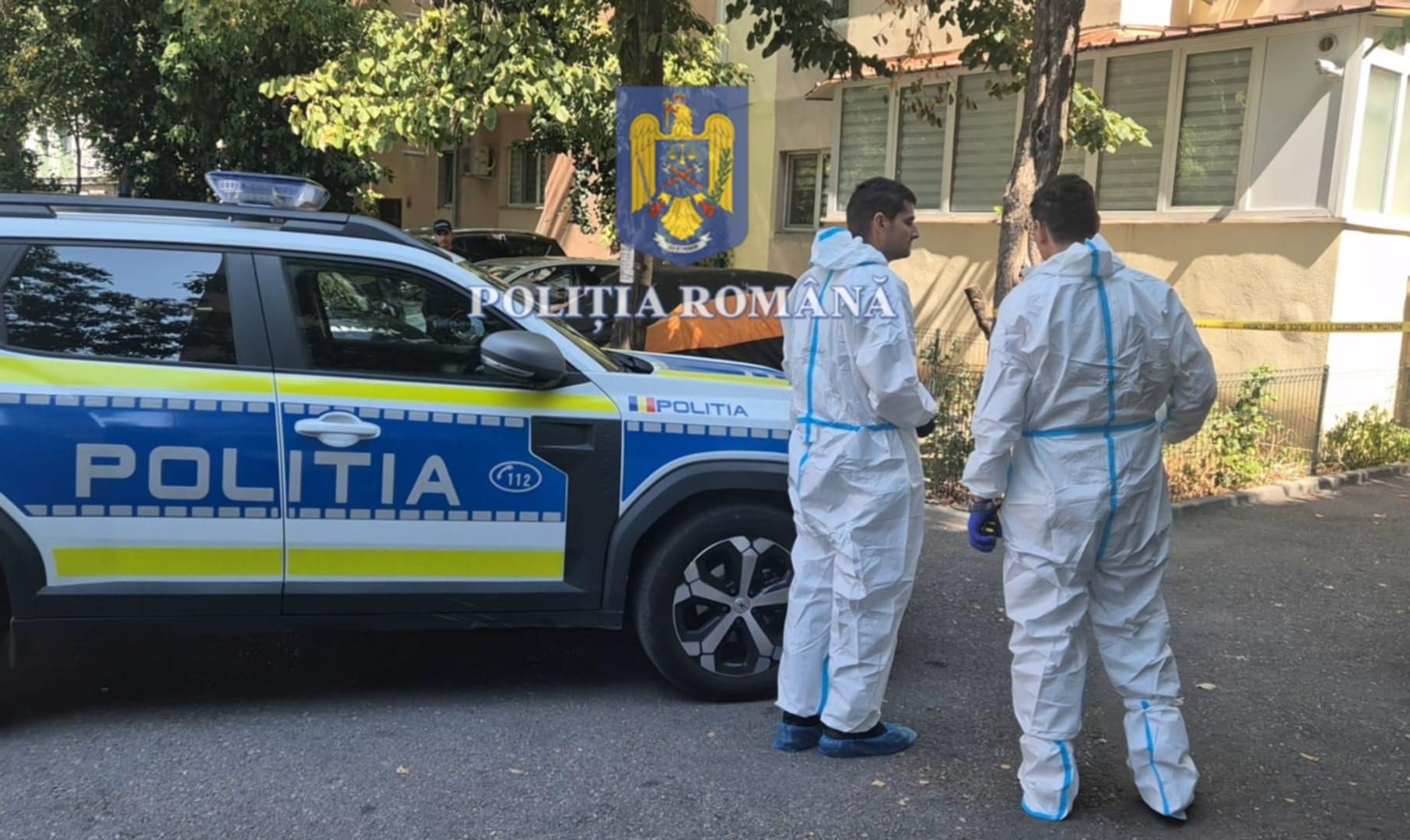 VIDEO. Crimă şocantă, în Craiova. Un bărbat şi-a înjunghiat soţia, apoi s-a aruncat de la etaj VIDEO. Crimă şocantă, în Craiova. Un bărbat şi-a înjunghiat soţia, apoi s-a aruncat de la etaj