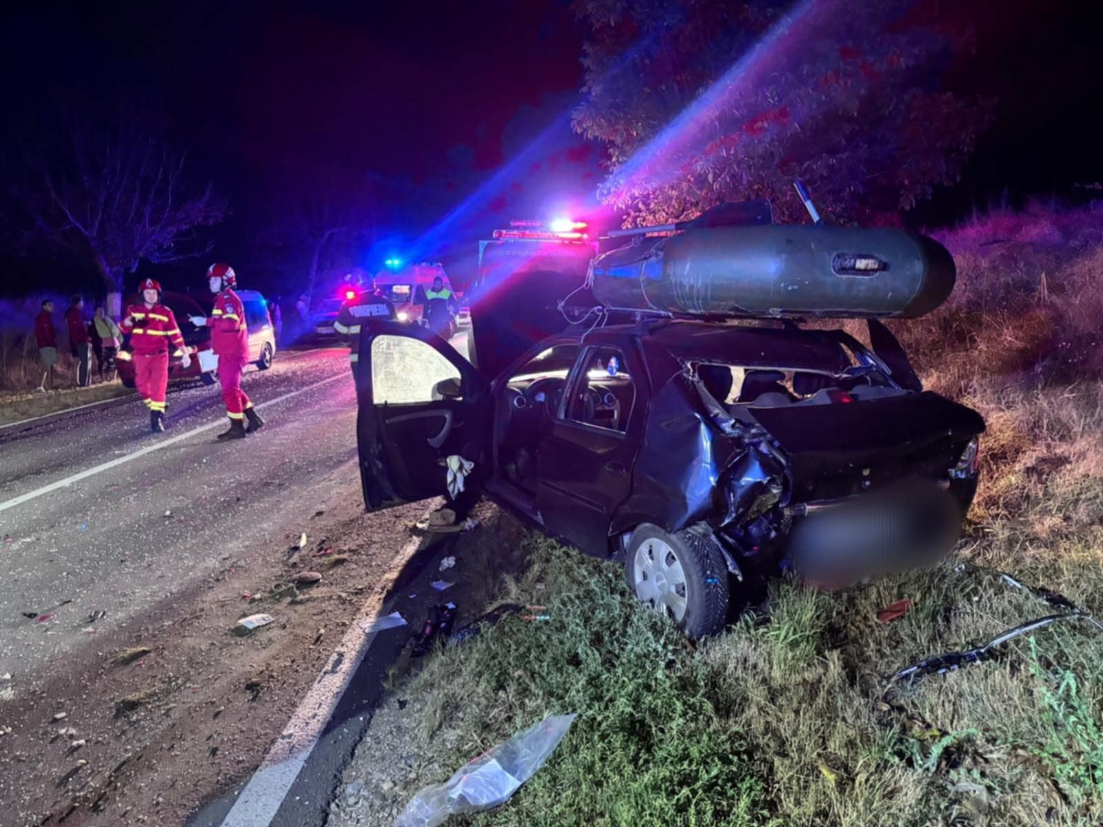 Accident pe DN 64, în Olt, la Pleşoiu. Două persoane rănite Accident pe DN 64, în Olt, la Pleşoiu. Două persoane rănite