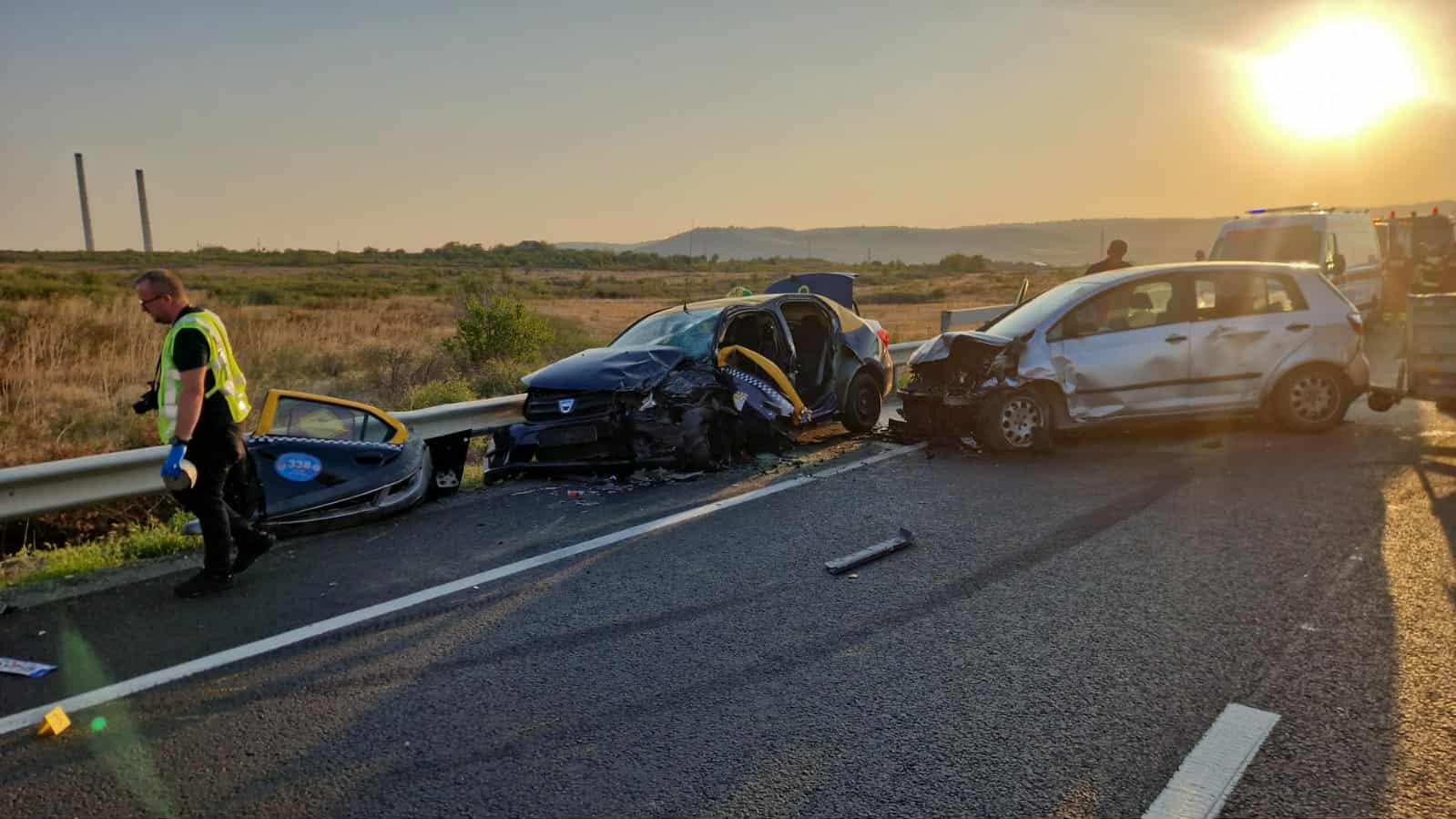 Accident grav pe centura Drobeta Turnu Severin: patru victime, una încarcerată