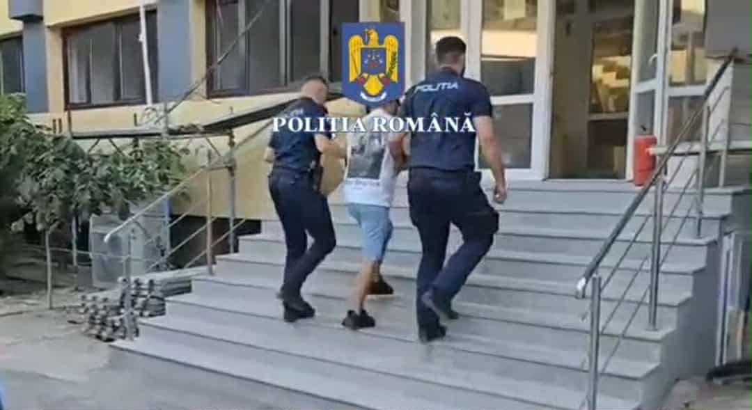 VIDEO. Şofer din Olt, reţinut după ce a fost prins băut la volan. Se afla sub control judiciar pentru infracţiuni rutiere VIDEO. Şofer din Olt, reţinut după ce a fost prins băut la volan. Se afla sub control judiciar pentru infracţiuni rutiere