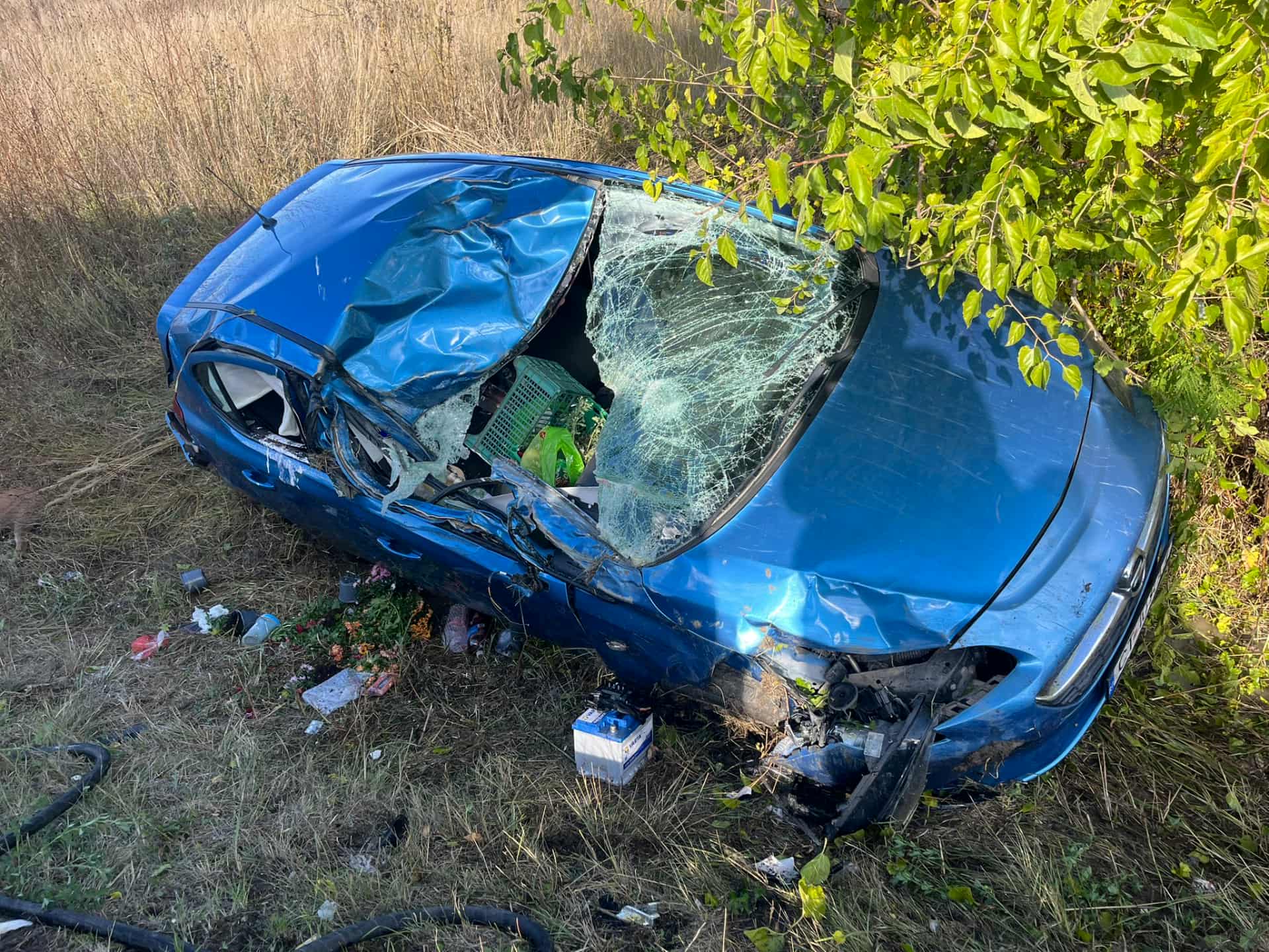 Accident pe DN 6, în Dolj. O şoferiţă de 71 de ani a ajuns cu maşina într-un şanţ de colectare a apelor pluviale Accident pe DN 6, în Dolj. O şoferiţă de 71 de ani a ajuns cu maşina într-un şanţ de colectare a apelor pluviale