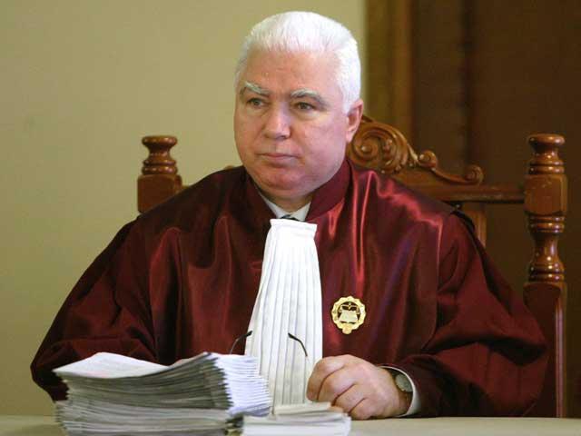 Fost judecător CCR: „Am aproape 10.000 de euro pensie. Nu înțeleg de ce atâta tam-tam!” Fost judecător CCR: „Am aproape 10.000 de euro pensie. Nu înțeleg de ce atâta tam-tam!”