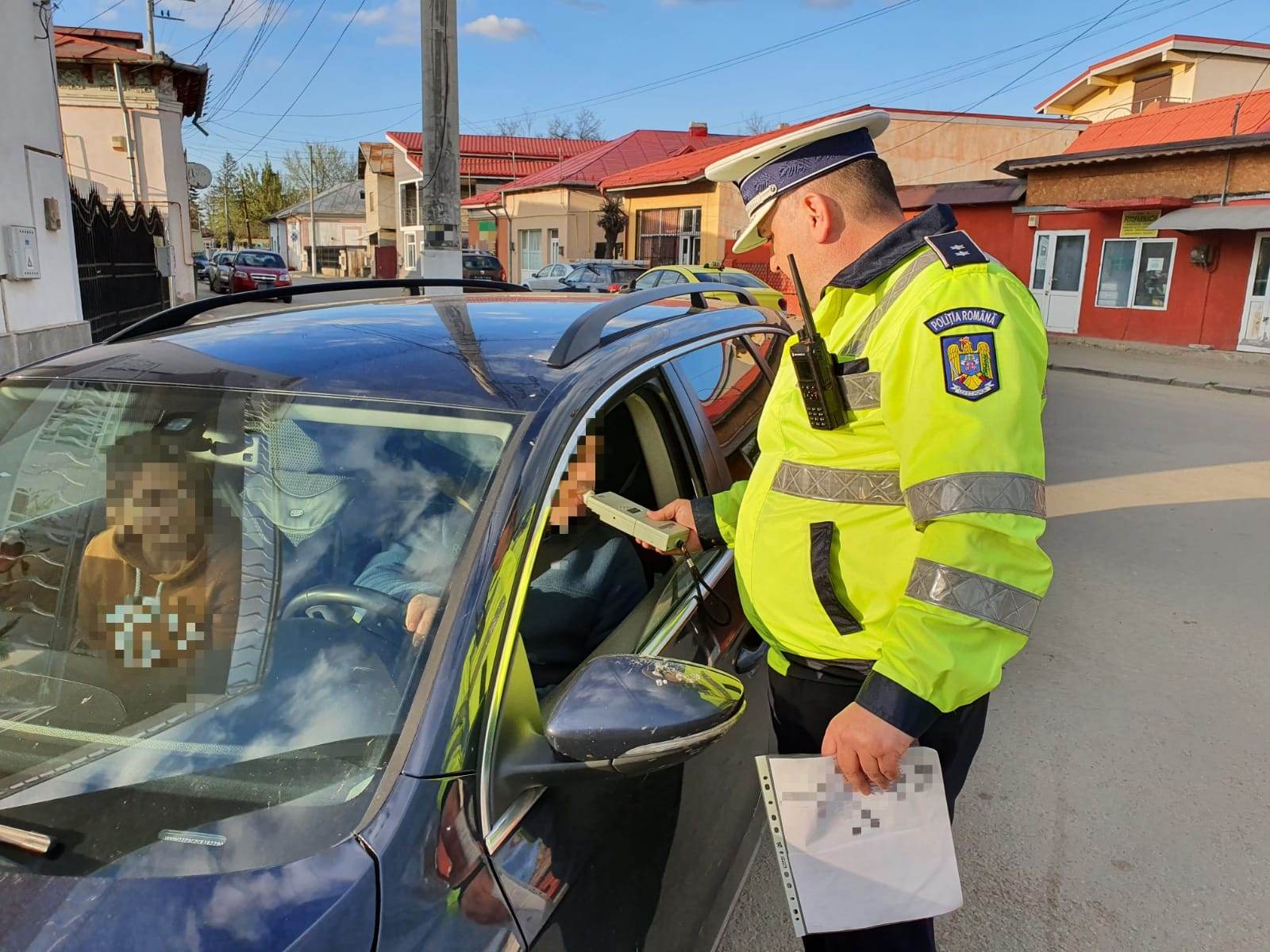 26 de permise reţinute, în weekend, pe drumurile din Olt. Tânăr, din Corabia, depistat cu alcoolemie de 0,77 mg/l 26 de permise reţinute, în weekend, pe drumurile din Olt. Tânăr, din Corabia, depistat cu alcoolemie de 0,77 mg/l