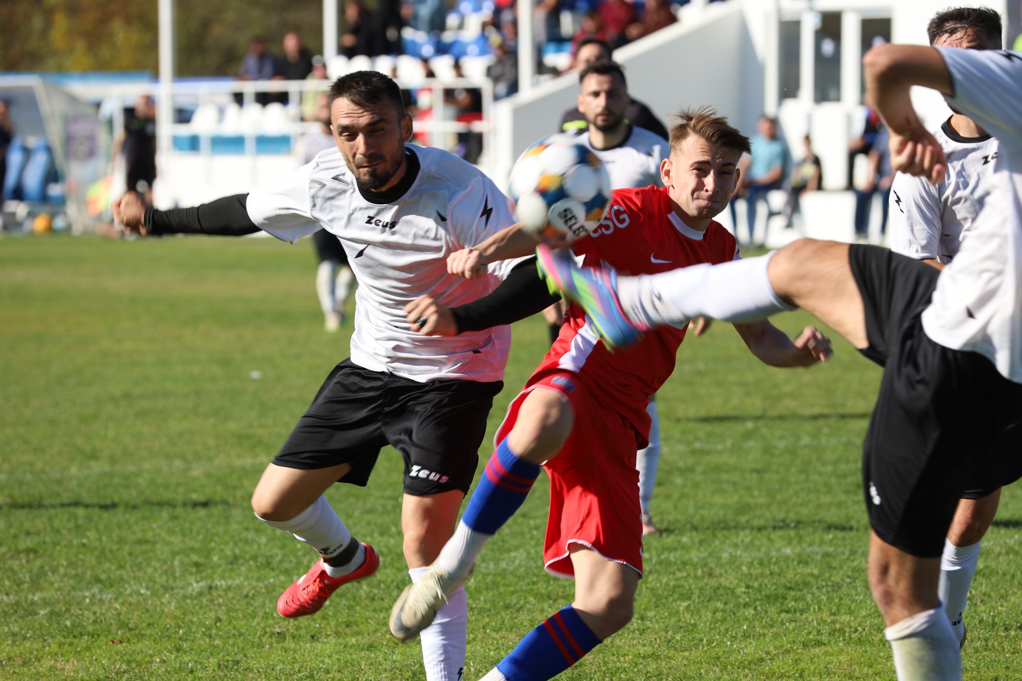 Liderul Ligii a IV-a Olt, la prima înfrângere. 21 de goluri încasate într-un singur meci de una dintre echipele campionatului judeţean Liderul Ligii a IV-a Olt, la prima înfrângere. 21 de goluri încasate într-un singur meci de una dintre echipele campionatului judeţean
