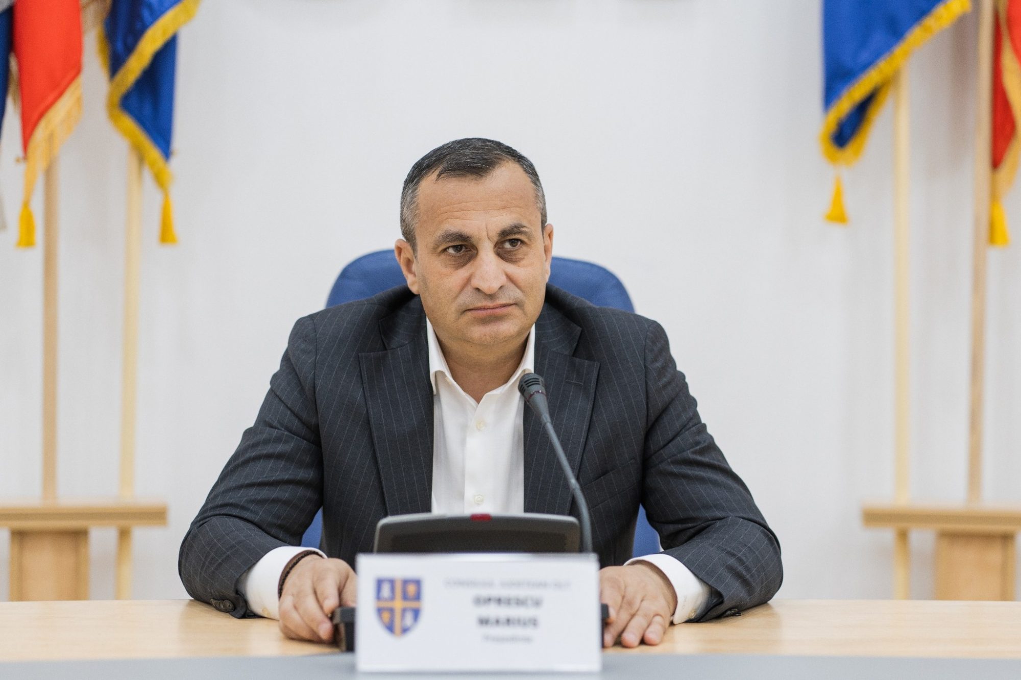 PSD nu va accepta ca taxele și impozitele locale să fie direcționate către Guvern. Marius Oprescu: „Avem drumuri de întreţinut, şcoli şi spitale de modernizat” PSD nu va accepta ca taxele și impozitele locale să fie direcționate către Guvern. Marius Oprescu: „Avem drumuri de întreţinut, şcoli şi spitale de modernizat”