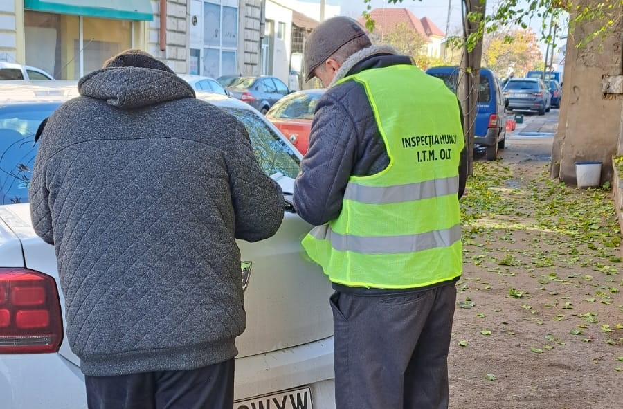 ITM Olt a aplicat prima amendă dublată: 40.000 lei pentru fiecare persoană care munceşte la negru ITM Olt a aplicat prima amendă dublată: 40.000 lei pentru fiecare persoană care munceşte la negru
