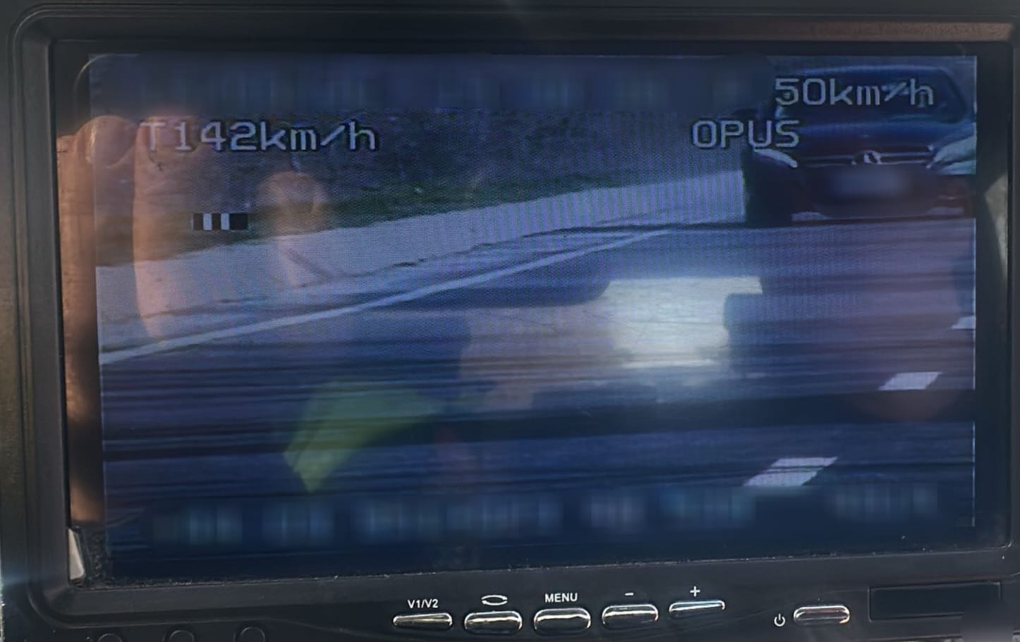 Goană periculoasă pe un drum județean: 142 km/h și permis suspendat Goană periculoasă pe un drum județean: 142 km/h și permis suspendat