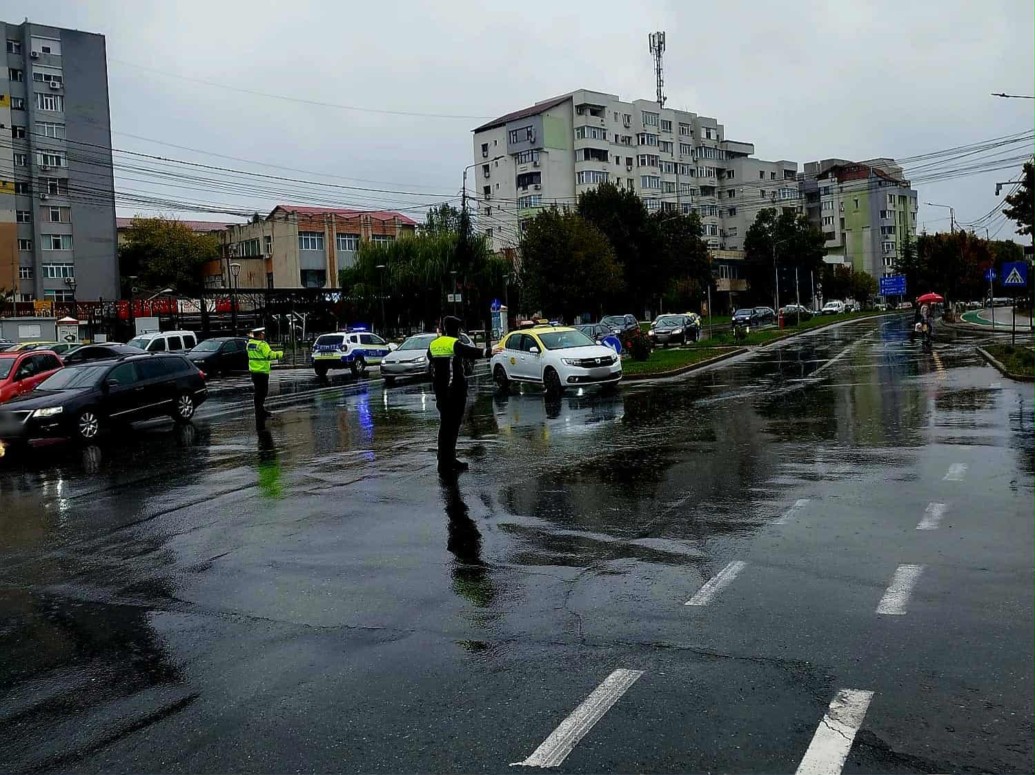 Vremea se strică în toată țara: vânt puternic, ploi, iar la munte ninsori, până la finalul lunii martie