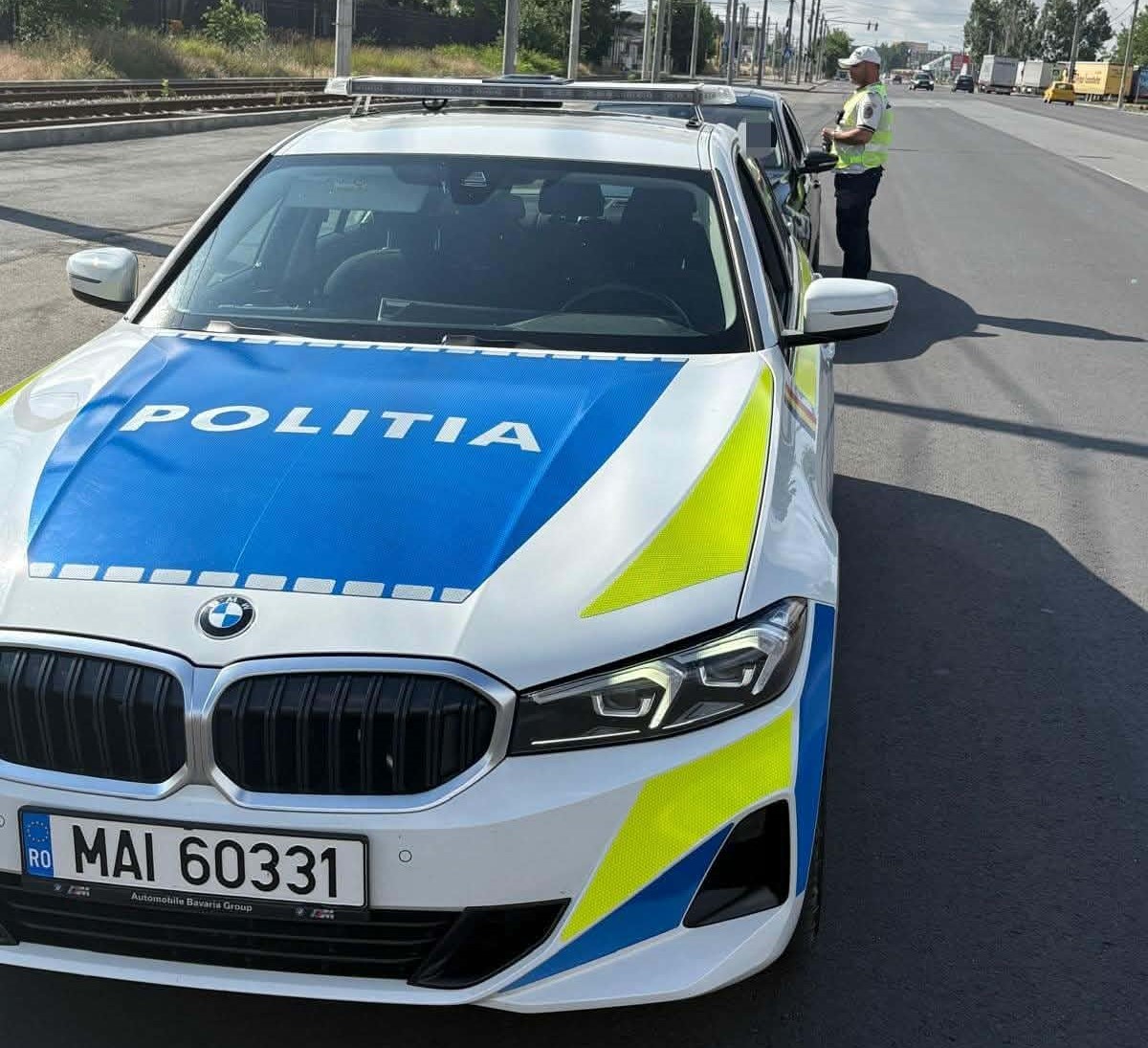 Inconștiență în trafic: tânăr de 21 de ani, prins la volan fără permis pe străzile din Craiova Inconștiență în trafic: tânăr de 21 de ani, prins la volan fără permis pe străzile din Craiova