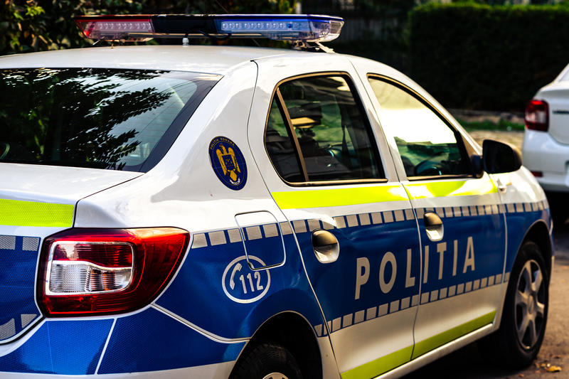 Tragedie la Izbiceni, în Olt: un angajat al unei benzinării şi-a pierdut viaţa după ce a căzut de la 3 metri înălţime Tragedie la Izbiceni, în Olt: un angajat al unei benzinării şi-a pierdut viaţa după ce a căzut de la 3 metri înălţime