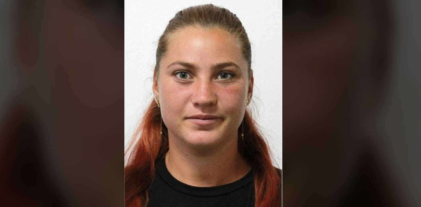 Polițiștii din Olt caută o tânără de 21 de ani și cei doi copii ai săi, plecați de la domiciliu Polițiștii din Olt caută o tânără de 21 de ani și cei doi copii ai săi, plecați de la domiciliu
